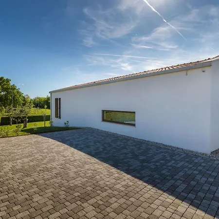 Luna Bianca Sveti Petar u Sumi