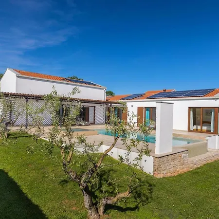 Luna Bianca Villa *
